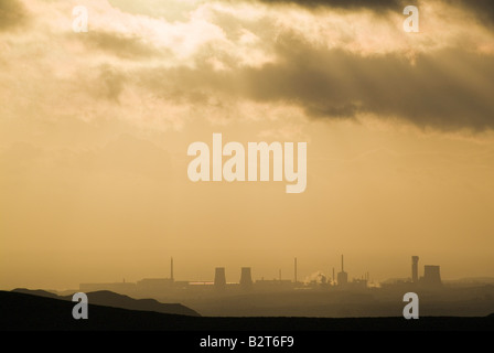 Wolken über Sellafield Atomkraftwerk auf den Westen Cumbrian Küste gesehen von der Seenplatte Fjälls Stockfoto