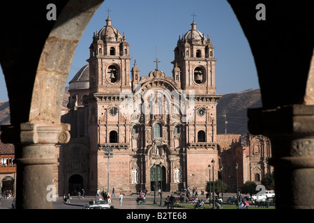 Compania Jesuiten-Kirche auf der Plaza de Armas in der Stadt Cusco, Peru. Stockfoto