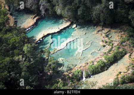 Die natürlichen Pools im Semuc Champey National Park in Semuc Champey in Guatemala. Stockfoto