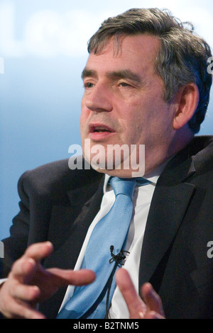 Premierminister Gordon Brown Beantwortung von Fragen bei einer Konferenz der Senior Beamte Stockfoto