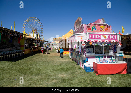 Ein Blick auf die in der Mitte und Karneval im Deschutes County Fair in Redmond Oregon Stockfoto