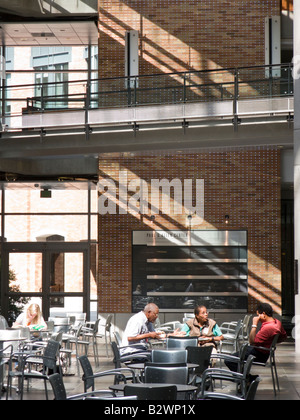 Glas-Atrium, Paul G. Allen Center for Computer Science & Engineering, University of Washington Stockfoto