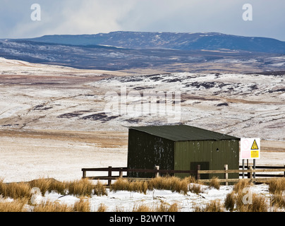 Hütte auf den Cheviot Moorland verwendet durch das Verteidigungsministerium für die Otterburn reicht, Nationalpark Northumberland, England Stockfoto