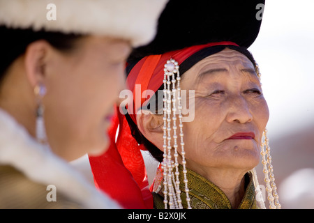 Mongolische Frauen, Sukhbaatar Platz, Ulaanbaatar, Mongolei Stockfoto