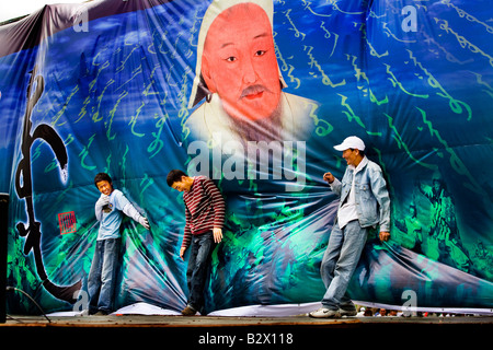 Beginn des Naadam-Fest zum 800. Jubiläum des mongolischen Staates im National Stadium A Dschingis Khan Akt Stockfoto