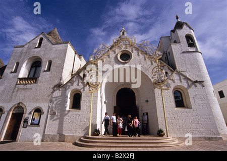 Chiesa ein Trullo, Alberobello, Provinz Bari, Apulien, Italien Stockfoto