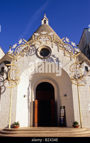Chiesa ein Trullo, Alberobello, Provinz Bari, Apulien, Italien Stockfoto
