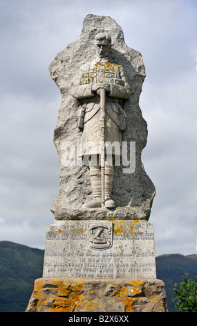 Der Clan MacRae großen Kriegerdenkmal. Hebt Duich Kirche, Shiel Bridge, Glenshiel, Ross-Shire, Schottland, Vereinigtes Königreich, Europa Stockfoto