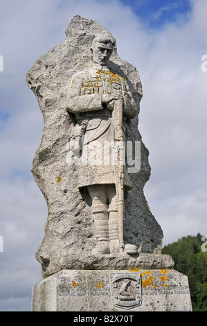 Der Clan MacRae großen Kriegerdenkmal. Hebt Duich Kirche, Shiel Bridge, Glenshiel, Ross-Shire, Schottland, Vereinigtes Königreich, Europa Stockfoto