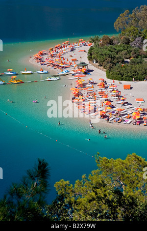 Türkei Mittelmeerküste auch bekannt als der türkisfarbenen Küste in der Nähe von Fethiye Oludeniz erhöhten Blick auf die berühmte blaue Lagune Stockfoto