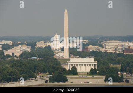 Das Washington Monument, Lincoln Memorial und US Capitol aus Arlington VA. Stockfoto