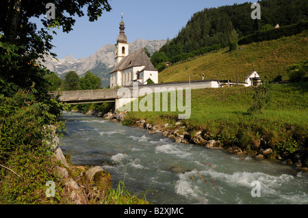Kirche St. Sebastian in der Bayerischen Berg Dorf Ramsau Stockfoto