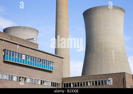 Richborough Kraftwerk stillgelegt und Abriss durchläuft Stockfoto