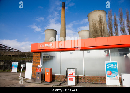 Richborough Kraftwerk stillgelegt und Abriss durchläuft Stockfoto