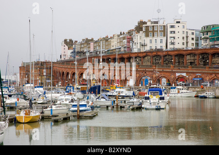 Hafen und Marina in Ramsgate, Kent Stockfoto