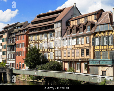 STEG UND FACHWERKHÄUSERN VIERTEL LA PETITE FRANCE-STRAßBURG-ELSASS-FRANKREICH Stockfoto