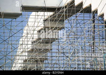 Landmark LAX Begegnung Themenrestaurant unter Gerüst für die Renovierung, Los Angeles International Airport, LA, CA Stockfoto