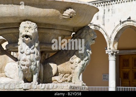 Heraklion, Heraklion, Kreta, Griechenland. Morosini Brunnen (1628) in Plateia Venezelou. Stockfoto