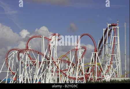 Eine Achterbahn im Fantasy Island Urlaub Resort, Lincolnshire, England, Großbritannien Stockfoto