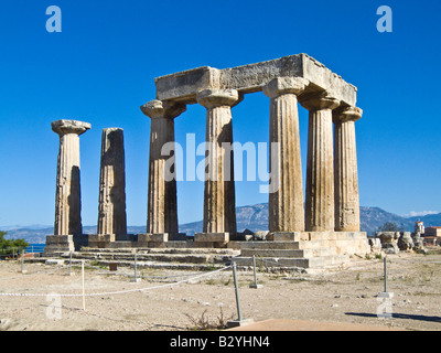 Antike griechische Tempel des Apollon Ruinen alt Korinth, Griechenland JPH0047 Stockfoto