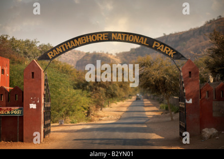 Ranthambhore National Park ist bekannt für seine Affen-Tiger und Hunderte von wildlebenden Vogelarten 1. Februar 2008 Stockfoto