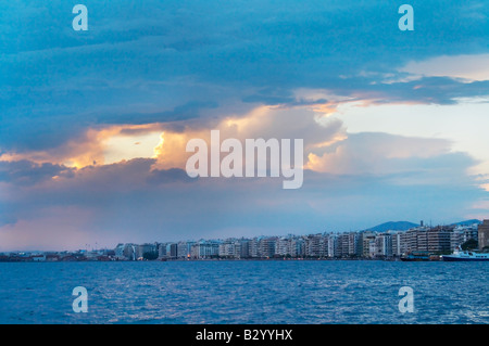 Die Waterfront. Abendsonne. Thessaloniki, Makedonien, Griechenland Stockfoto