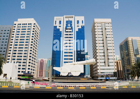 Skulptur in Stadt, Scheich Rashid Street, Abu Dhabi, Vereinigte Arabische Emirate Stockfoto