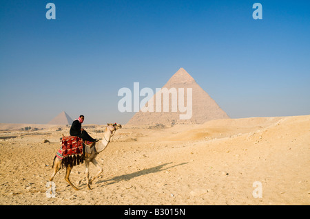 Kamelreiter von Pyramide von Khafre Giza, Ägypten Stockfoto