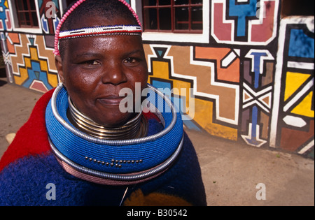 Ndebele ethnische Frau in Südafrika. Stockfoto
