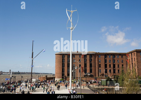 Liverpool Merseyside England UK saniert Albert Dock Lager Altbauten neben Fluss Mersey Stockfoto