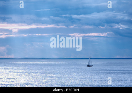 Segelboot in Schweden Stockfoto