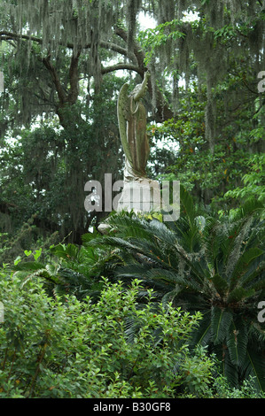 Erzengel auf Bonaventure Cemetery in Savannah, Georgia Stockfoto