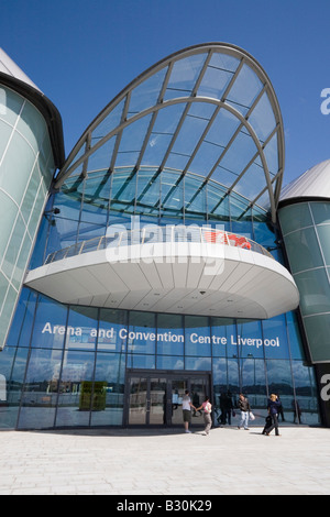 Liverpool Merseyside England UK moderne Echo Arena und Convention Center Gebäude Glas vorne und Eingang Türen Stockfoto