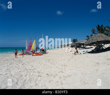 Strandszene Varadero, Kuba Stockfoto