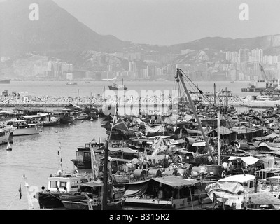 Hausboote in Causeway Bay Typhoon Shelter Hong Kong 1979 festgemacht Stockfoto