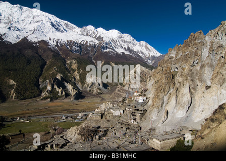 Braga-Dorf in der Nähe von Manang in der Annapurna-Bergkette. Himalaya, Nepal Stockfoto