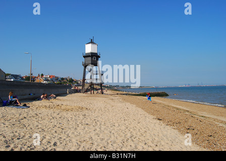 Dovercourt Strand und Leuchtturm, West End Promenade, Dovercourt, Harwich, Tendring District, Essex, England, Vereinigtes Königreich Stockfoto