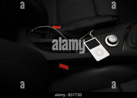 2008 BMW 1er 128i in schwarz - Typenschilder Jack Requisiten Stockfoto