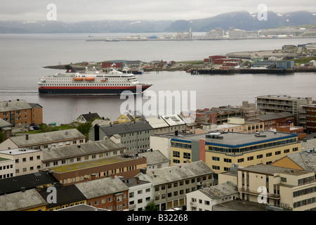 Blick auf Hafen von Hammerfest und die Snohvit Öl- und Gas-Anlage Stockfoto