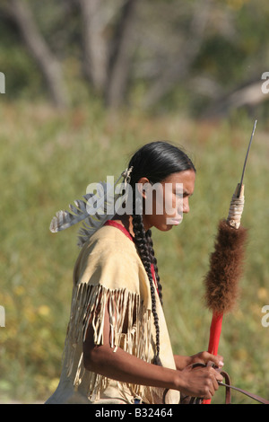 Ein Indianer Sioux indische Junge auf Reiten in South Dakota Stockfoto