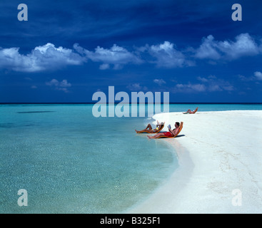 Paar am Strand, Malediven Stockfoto