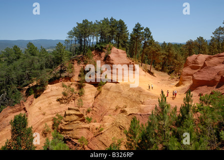 Ocker Berge in Roussillon, Provence Frankreich Stockfoto