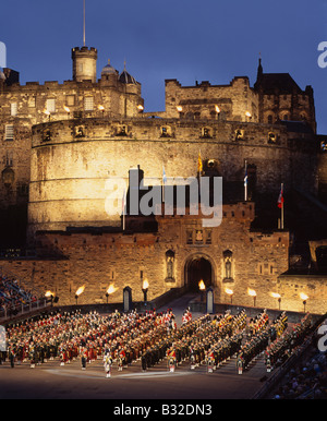 Das Edinburgh Military Tattoo auf der Esplanade des Edinburgh Castle, Edinburgh, Scotland, UK Stockfoto