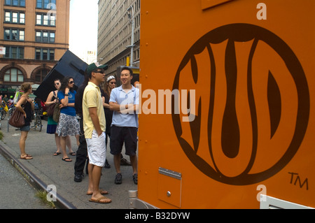 Der Schlamm LKW Kaffee Hersteller auf Astor Place in New York auf Samstag, 9. August 2008 zu sehen ist Frances M Roberts Stockfoto