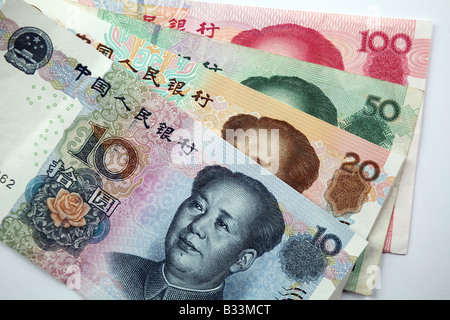 Yen-Banknoten aus China mit dem Portrait von Mao Stockfoto
