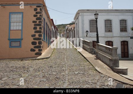 Eine Aussicht oben auf einer gepflasterten Straße in Santo Domingo de Garafia-La Palma-Kanarische Inseln-Spanien Stockfoto