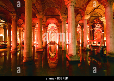 ISTANBUL. Die byzantinische Basilika-Zisterne (Yerebatan Sarnici) in Sultanahmet. 2008. Stockfoto