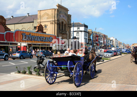 Pferdekutsche Kutsche große Yarmouth goldene Meile Strandpromenade Promenade Anglia Norfolk Ostengland Stockfoto