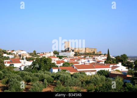 Panoramablick auf die Burg und Stadt von Portel, Alentejo, Portugal Stockfoto