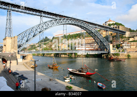 Brücke Dom Luis ich nach Vila Nova De Gaia in Porto, Portugal Stockfoto